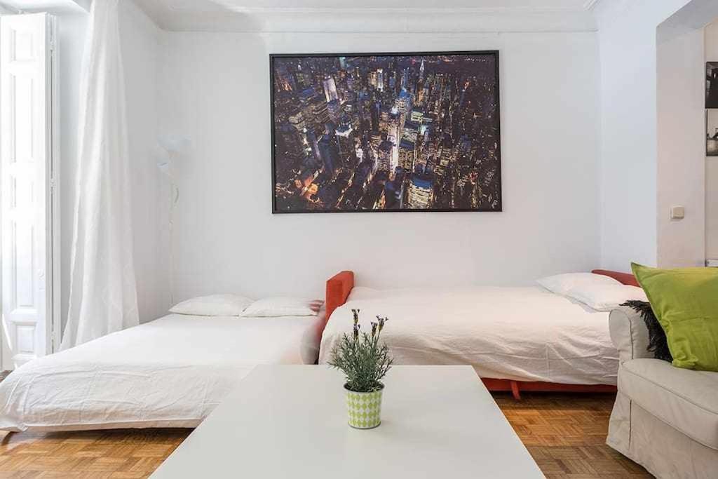 Apartamento Confortable En Atocha Apartment Madrid Bagian luar foto