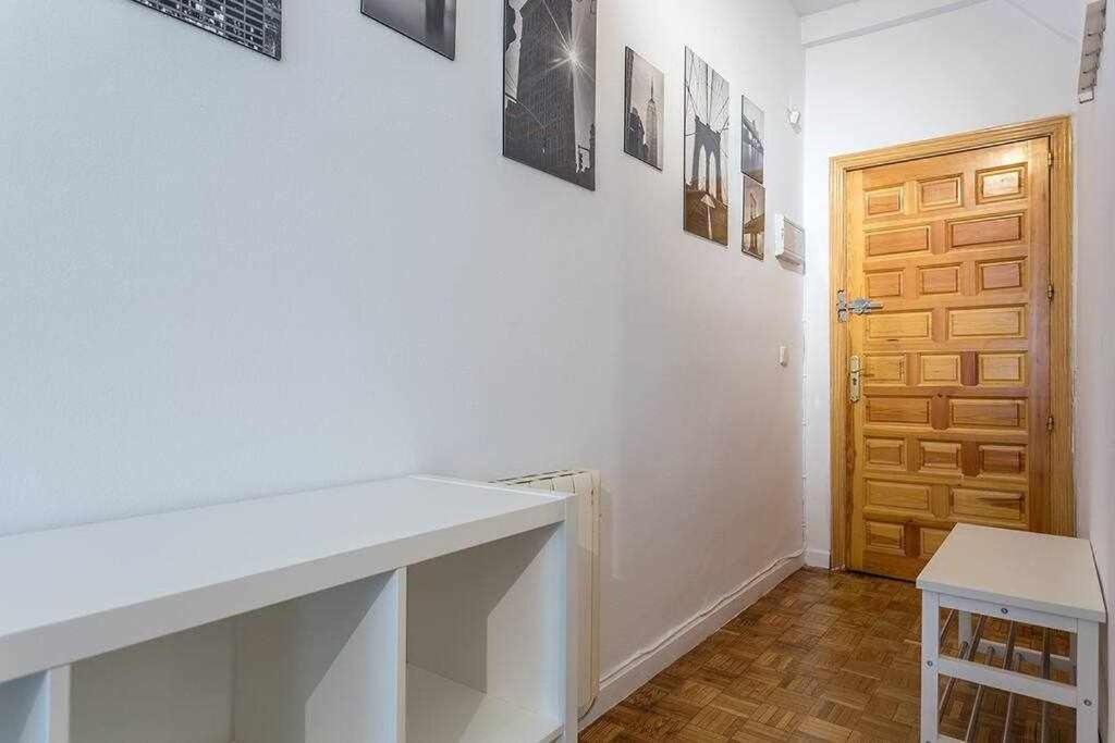 Apartamento Confortable En Atocha Apartment Madrid Bagian luar foto